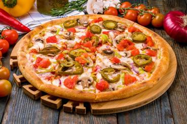 Pizza Funghi mit frischen Pilzen bestellen | Emres Grillhaus